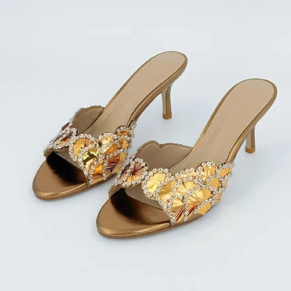 squins sandals